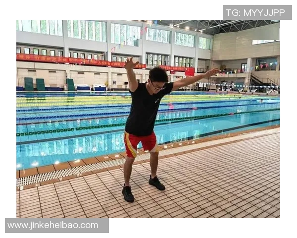 体育课热身操中的头部运动重要性与正确方法解析